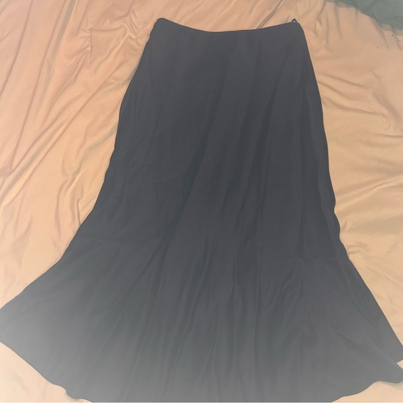 Lauren Ralph Lauren Navy 100% Silk Flared Midi Skirt Women’s 4P - Picture 4 of 7